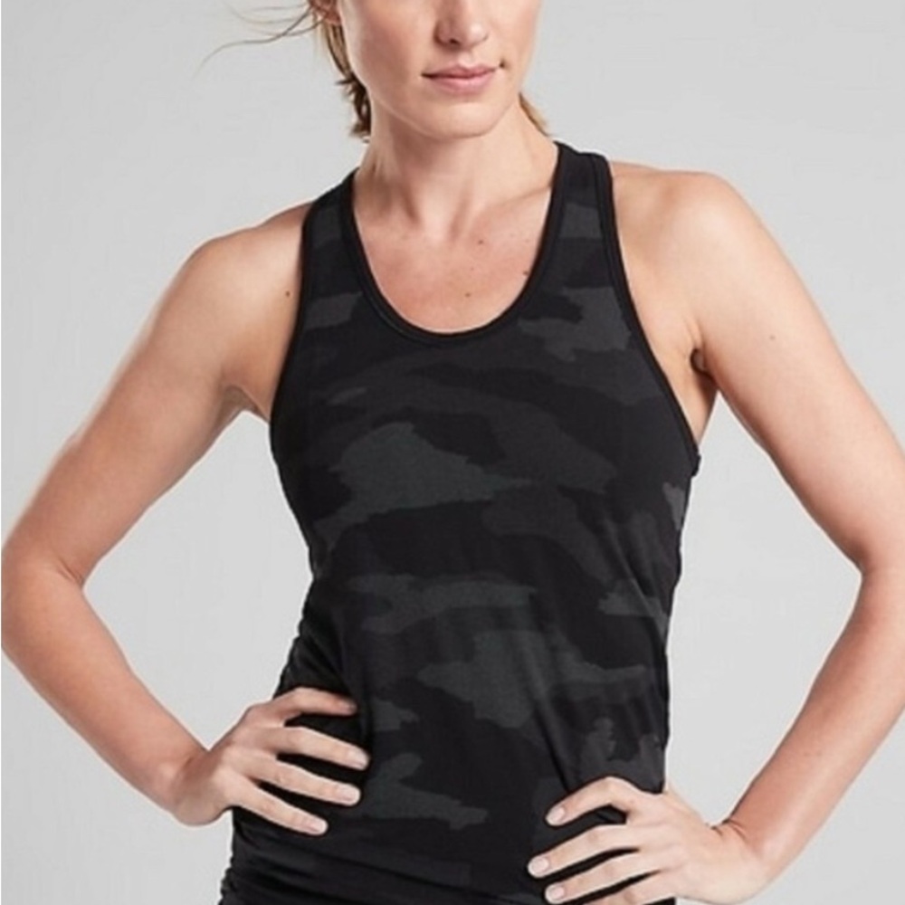 Athleta Speedlight tank in black camo